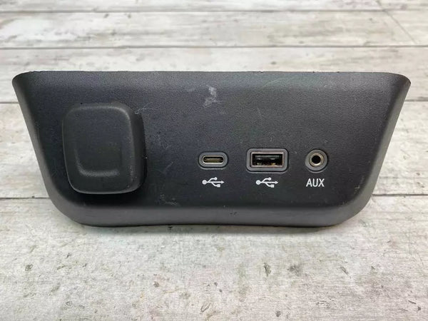 2022 CHEVROLET TRAIL BLAZER USB AUXILIAR PORTA USB PAINEL DE PAINEL AUX OEM 13529867