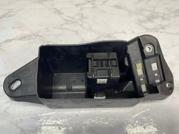 MERCEDES CLA250 2018 - SOPORTE DE BANDEJA DE BATERÍA DELANTERO, CONJUNTO OEM 2465402403