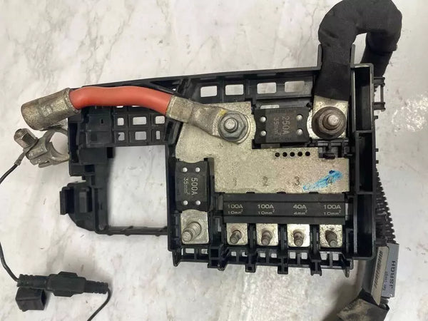 18 19 20 21 22 23 CHEVROLET EQUINOX BATERIA FUSÍVEL RELÉ BLOCO CAIXA ASSY OEM 84237808