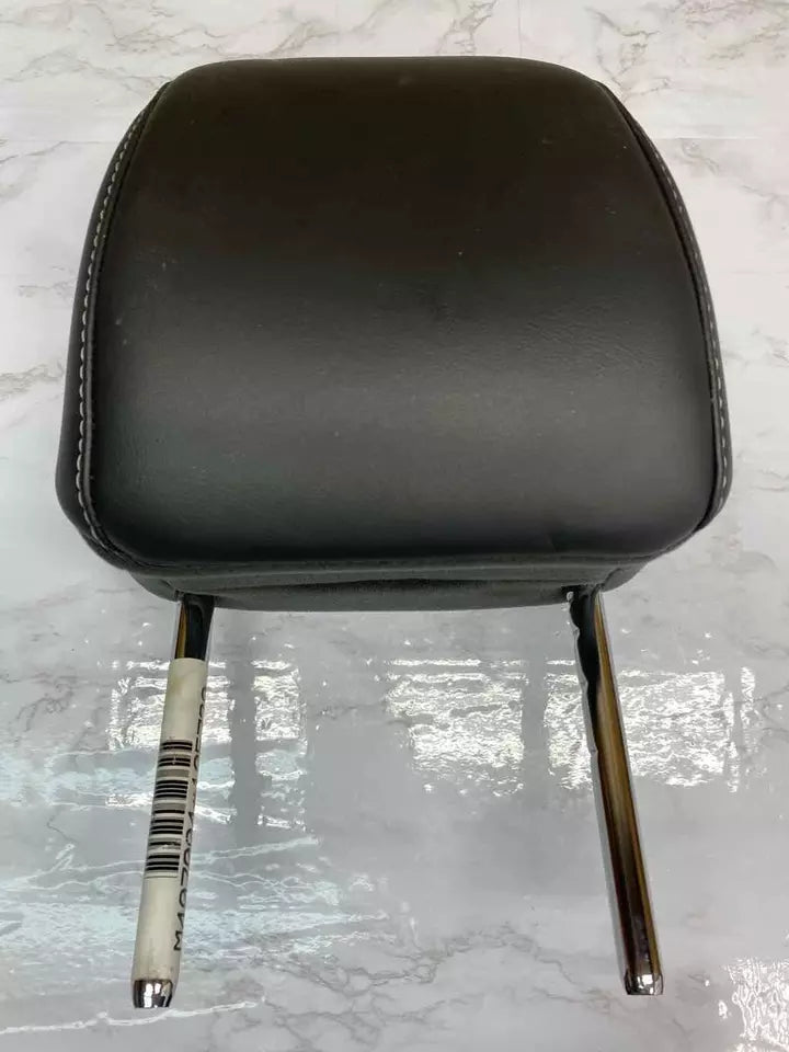 20 21 MAZDA CX-30 HEADREST FRONT LEFT OR RIGHT BLACK LEATHER OEM