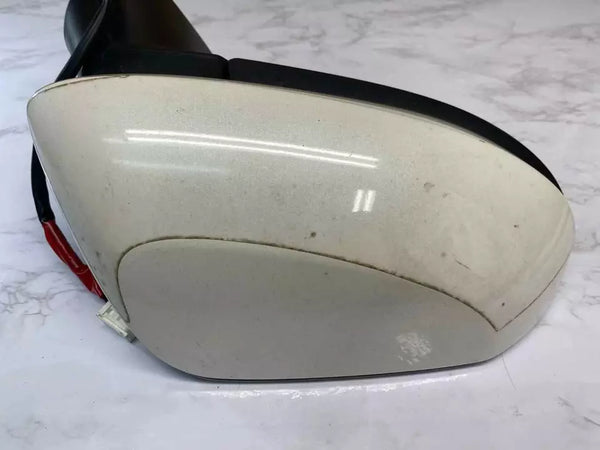 20 21 22 23 24 TOYOTA COROLLA DOOR MIRROR RIGHT SIDE OEM WHITE CODE 070 8791012F60