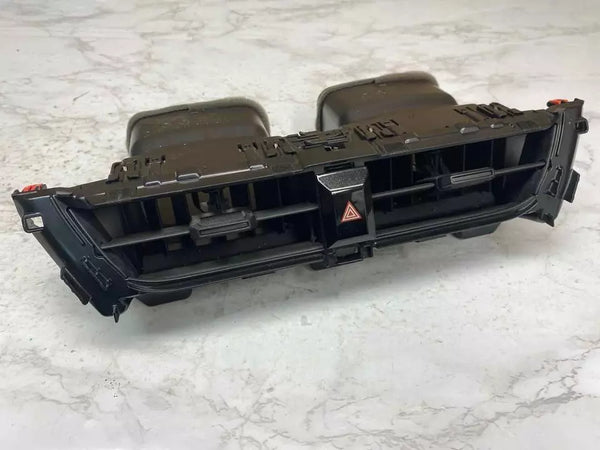 20 21 22 23 TOYOTA COROLLA AC VENT HVAC DASH CENTER CONSOLE VENT ASSY OEM 5567002780