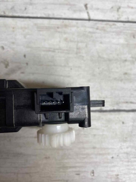 MOTOR ACTUADOR SERVO DE VENTILACIÓN DE CALEFACCIÓN Y AIRE ACONDICIONADO PARA HONDA CIVIC 1.5L HATCHBACK AA1138004040