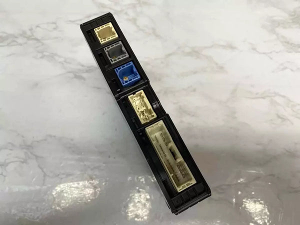 Unidad de control del teléfono del transceptor telemático Toyota Camry 2019 OEM 8674006010