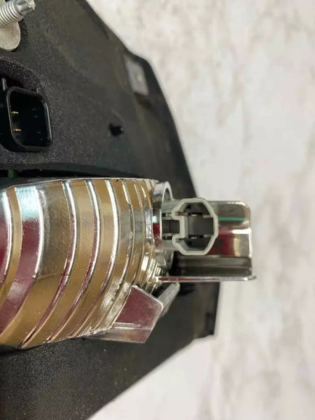 18 19 20 21 22 HONDA ACCORD LUZ TRASERA TURBO MONTADA EN EL LADO DERECHO OEM 34150TVAA01
