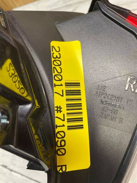 Toyota Rav4 lanterna traseira 2019 a 2023 conjunto de painel lateral direito OEM 8155142221