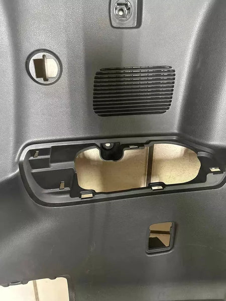 20 21 22 23 24 TOYOTA HIGHLANDER QUARTER PANEL RIGHT SIDE TRUNK TRIM COVER OEM 647300E121
