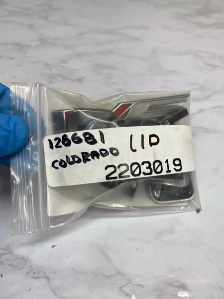 Emblema del portón trasero del Chevy Colorado 2018, emblema con letras de Colorado, adorno OEM