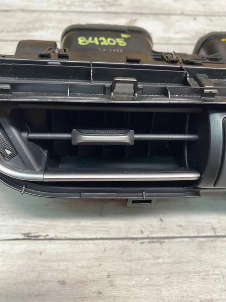 TOYOTA CHR AIR CONDITIONER VENT 18 19 20 21 HVAC VENT CENTER DASH OEM 55670F4010