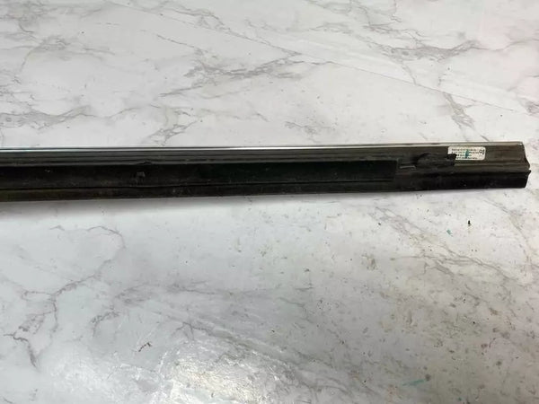 14 15 16 17 18 19 MERCEDES CLA250 MOLDURA DE PUERTA DELANTERA IZQUIERDA LADO DEL CONDUCTOR CONJUNTO OEM 1177250182