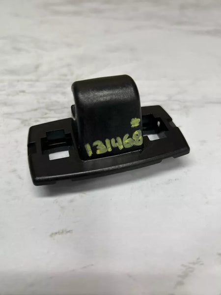 2014 15 16 17 18 19 MERCEDES CLA250 SHOOTING BRAKE SOPORTE DE CLIP DE PARASOL OEM 2468100129051