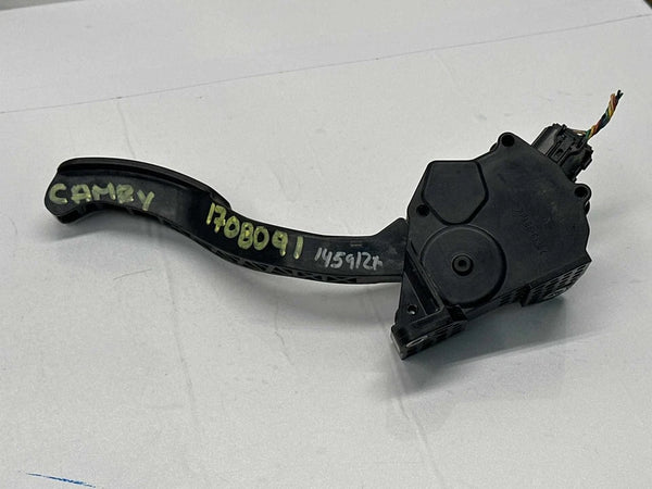 2011 TOYOTA CAMRY ACCELERATOR PEDAL PEDAL ASSEMBLY OEM 7811006070 2.5L