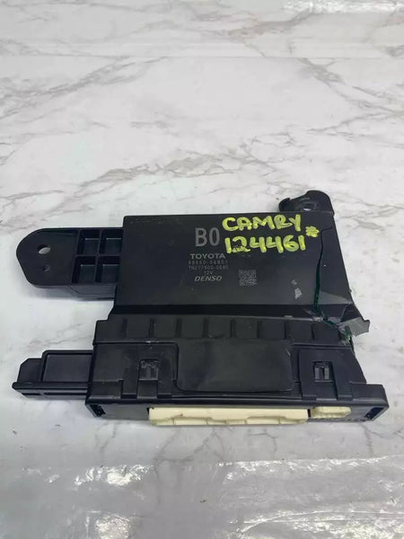 19 20 TOYOTA CAMRY CLIMATE CONTROL HVAC AC UNIT MODULE OEM 8865006B01 BROKE CASE