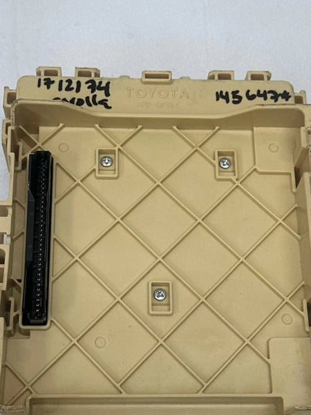 2015 TOYOTA COROLLA JUNCTION BOX CABIN JUNCTION FUSE BOX RELAY OEM 63582642 ASSY
