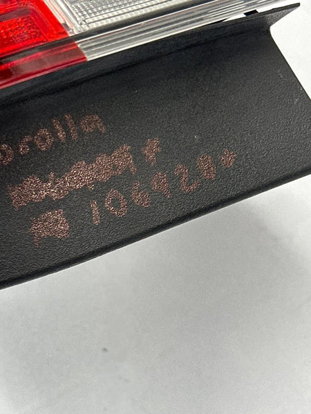 2020 TO 24 TOYOTA COROLLA TAIL LIGHT RIGHT SIDE QUARTER PANEL SED ASSY OEM 8155112D10