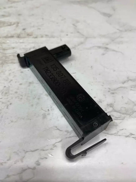 2018 TO 2023 CHEVROLET EQUINOX KEYLESS ENTRY RECEIVER ANTENNA UNIT OEM 13580788