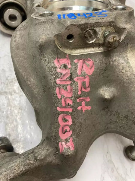 MERCEDES CLA250 EJE 2014 15 16 17 18 19 EJE TRASERO DERECHO OEM 2463503641