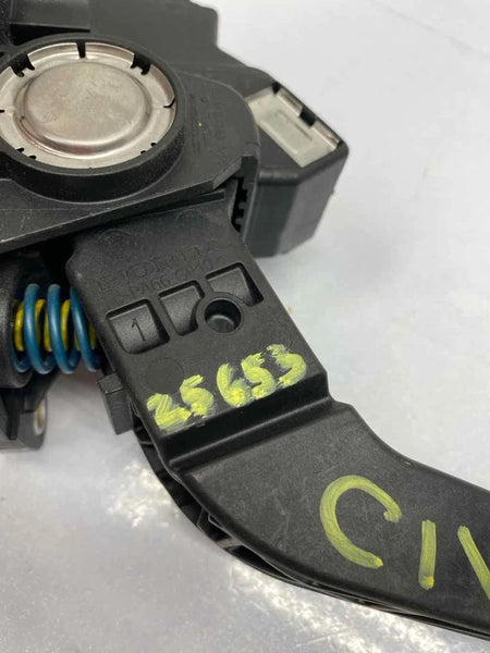 2016 HONDA CIVIC ACCELERATOR PEDAL PEDAL ACCELERATOR ASSEMBLY 2.0L OEM 16069B1
