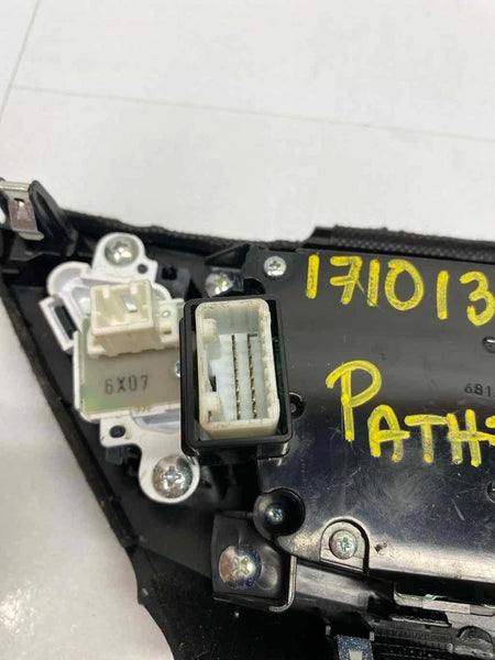 2017 NISSAN PATHFINDER CLIMATE CONTROL HVAC AC & AUDIO PANEL OEM 9PJ1A210261