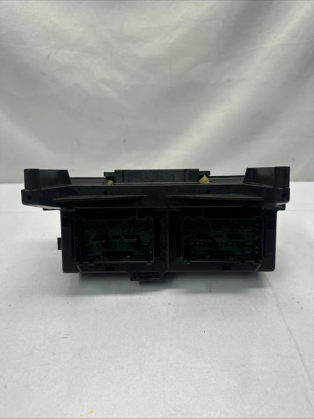 2007 DODGE DURANGO JUNCTION BOX JUNCTION BLOCK BOX FUSE RELAY OEM 04692097AC