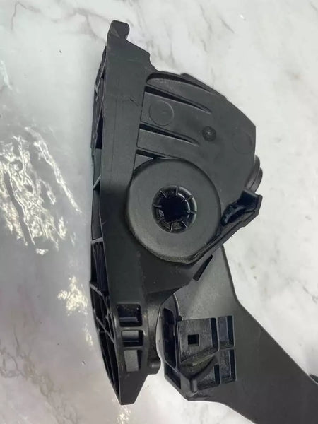 18 19 20 21 22 23 CHEVROLET EQUINOX PEDAL DEL ACELERADOR CONJUNTO DE PEDAL OEM 1.5L 84176076