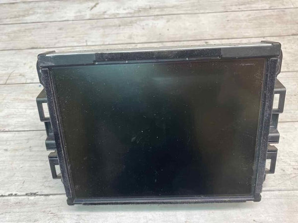 Jeep Grand Cherokee radio am fm 2015 8.4" screen & receiver OEM 68238619AF