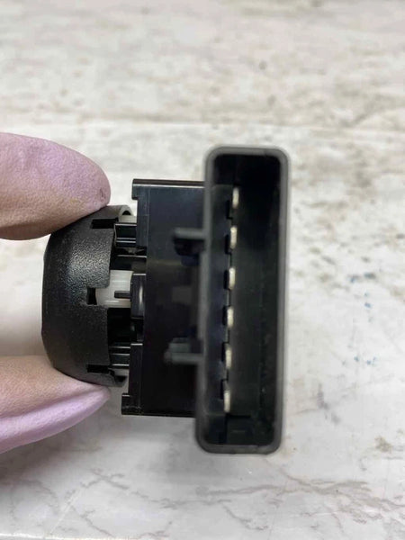 2019 KIA FORTE SEAT SWITCH LUMBAR SEAT CONTROL SWITCH ASSY OEM