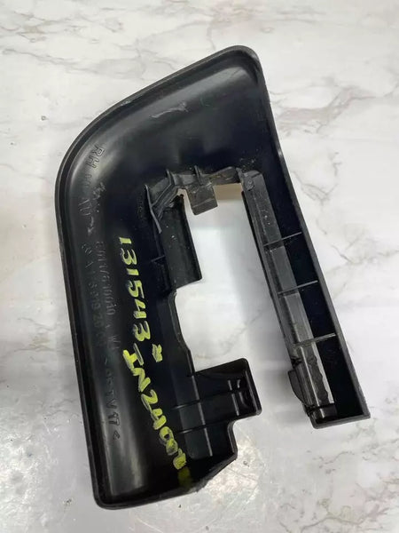 2014 15 16 17 18 19 MERCEDES CLA250 ASIENTO DELANTERO LADO DERECHO CUBIERTA DE MOLDURA DEL MARCO DE LA VÍA 1769192000