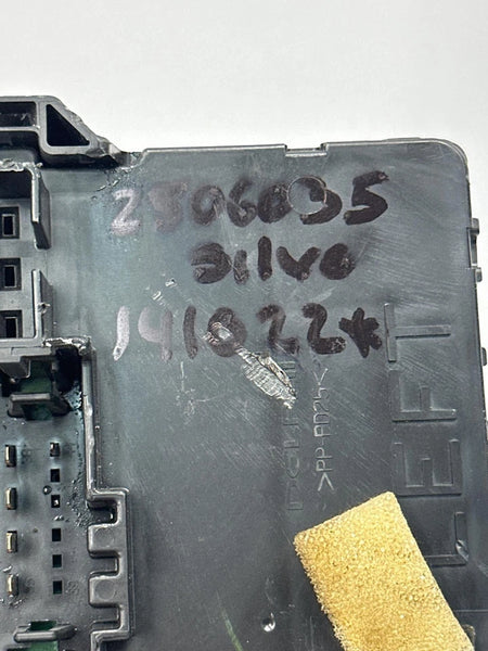 2019 CHEVY SILVERADO 1500 JUNCTION BOX JUNCTION FUSE RELAY BLOCK OEM 23459420