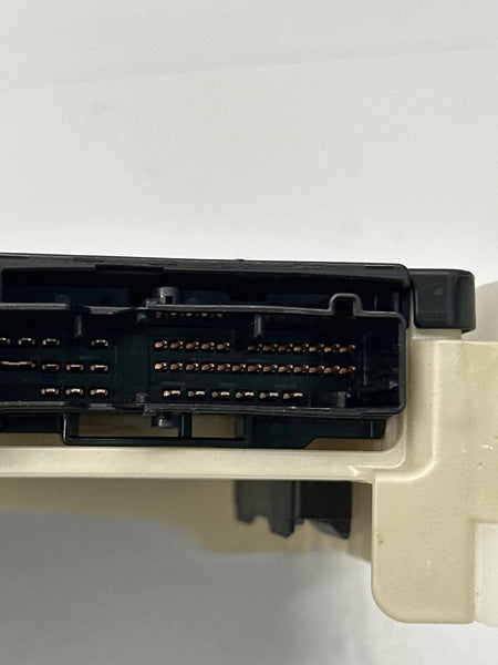2024 TOYOTA COROLLA JUNCTION BOX FUSE RELAY BLOCK ASSEMBLY OEM 8273012Z60A