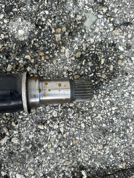 14 15 16 17 18 19 MERCEDES CLA250 EJE DELANTERO DERECHO CONJUNTO INTERIOR Y EXTERIOR OEM 2463301901