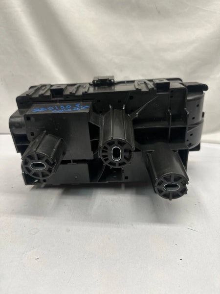 2018 CHEVROLET COLORADO ENGINE FUSE BOX RELAY BLOCK 2.5L ASSEMBLY OEM 84287539