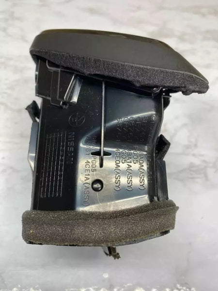 17 18 19 20 21 22 NISSAN ROGUE SPORT VENTILACIÓN DE AIRE ACONDICIONADO HVAC VENTILACIÓN DE CALEFACCIÓN TABLERO LADO IZQUIERDO OEM 687614BA0A