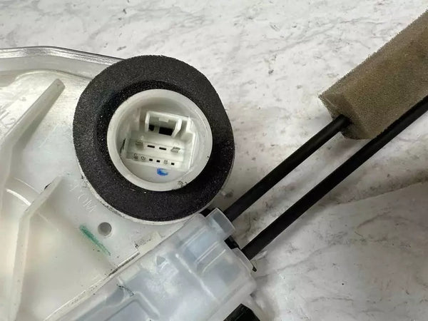 22 23 24 HONDA CIVIC ACTUADOR DE CERRADURA DE PUERTA TRASERA IZQUIERDA CONJUNTO OEM 72650T20A01