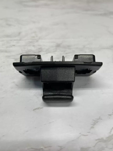 2014 15 16 17 18 19 MERCEDES CLA250 SHOOTING BRAKE SOPORTE DE CLIP DE PARASOL OEM 2468100129051