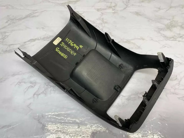 20 21 22 HYUNDAI SONATA CENTER CONSOLE REAR CENTER CONSOLE TRIM COVER 84640L0200