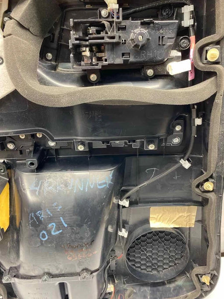 2014 TO 2016 TOYOTA 4RUNNER DOOR PANEL TRIM REAR RIGHT SIDE ASSY OEM 67613X1D0C