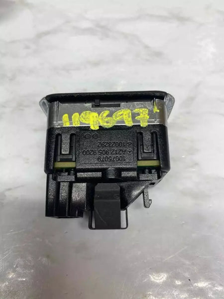 18 19 20 21 22 MERCEDES CLA250 TAMPA PORTA INTERRUPTOR TÁXI ABRIDOR DA PORTA TRASEIRA OEM 2129059200