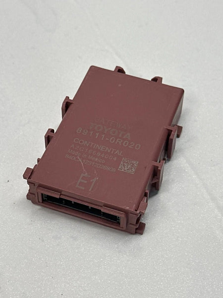 2020 TO 23 TOYOTA COROLLA NETWORK GATEWAY CONTROL MODULE UNIT OEM 891110R020 SEDAN