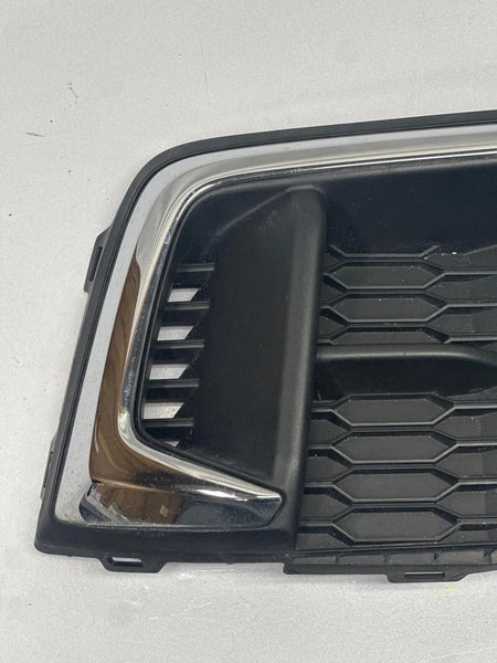 2018 HONDA CIVIC DRIVING LAMP BEZEL FRONT RIGHT PASSANGER ASSEMBLY OEM 71103