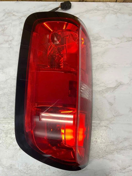 2015 TO 2022 CHEVROLET COLORADO TAIL LIGHT RIGHT SIDE PICKUP ASSY OEM 84630993