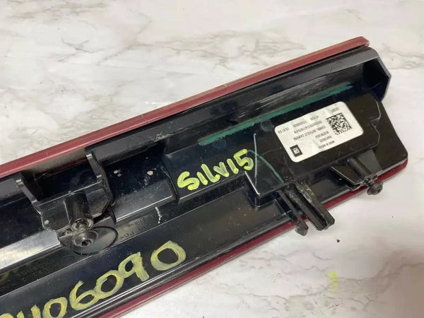 CHEVROLET SILVERADO 1500 2020 - LÁMPARA DE EVISIÓN DE LA TERCERA LUZ DE FRENO, CONJUNTO OEM 84419006