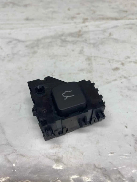 2020 ALFA ROMEO GIULIA DECK TRUNK LID RELEASE OPEN SWITCH ASSY OEM 01561143450