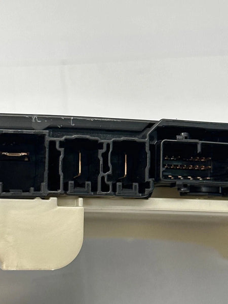 2024 TOYOTA COROLLA JUNCTION BOX FUSE RELAY BLOCK ASSEMBLY OEM 8273012Z60A