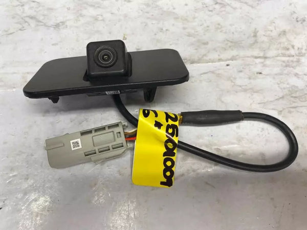 2015 TO 2020 GMC YUKON REAR VIEW CAMERA TAILGATE MOUNTED ASSY OEM UVC 23378804