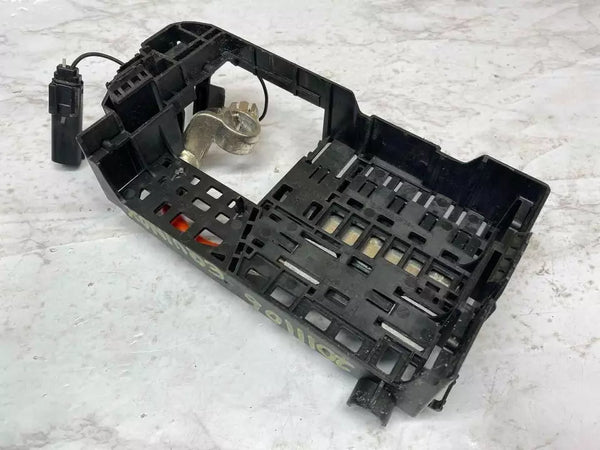 18 19 20 21 22 23 CHEVROLET EQUINOX CAIXA DE JUNÇÃO MOTOR BATERIA FUSÍVEL RELÉ OEM 84237808