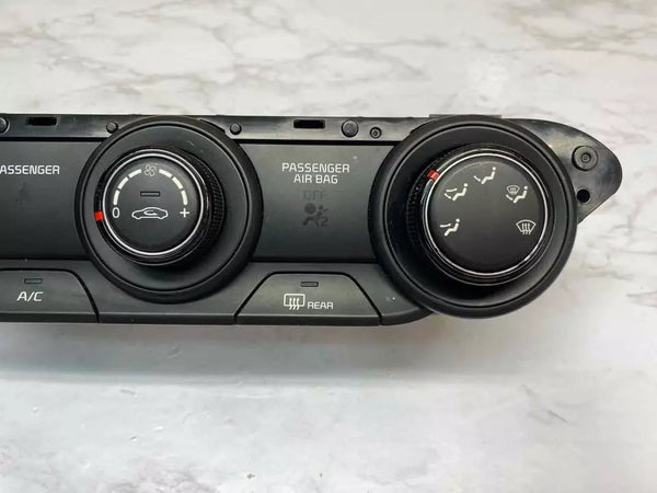 19 20 21 KIA FORTE CONTROL DE CLIMATIZACIÓN PANEL DE CALEFACCIÓN Y AIRE ACONDICIONADO SED MANUAL OEM 97250M6130WK