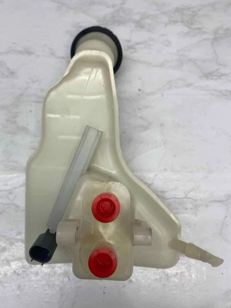 2020 TO 2022 MERCEDES CLA250 POWER BRAKE BOOSTER BOTTLE RESERVOIR ASSY OEM A1774304300