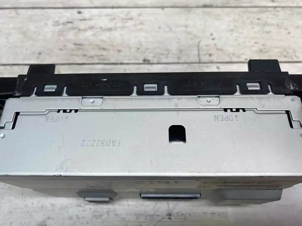 Honda CRV radio am fm 12 to 16 display screen dash mounted assy OEM 39710T0AA12