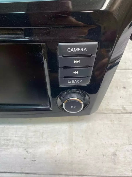 Nissan Rogue radio am fm 18 19 20 display screen & receiver assy OEM 2591A8FM0C